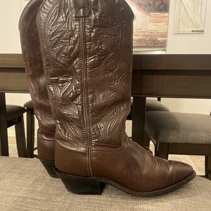 Brown Ladies 9M mid-calf real leather Laredo Cowboy Boots in original box